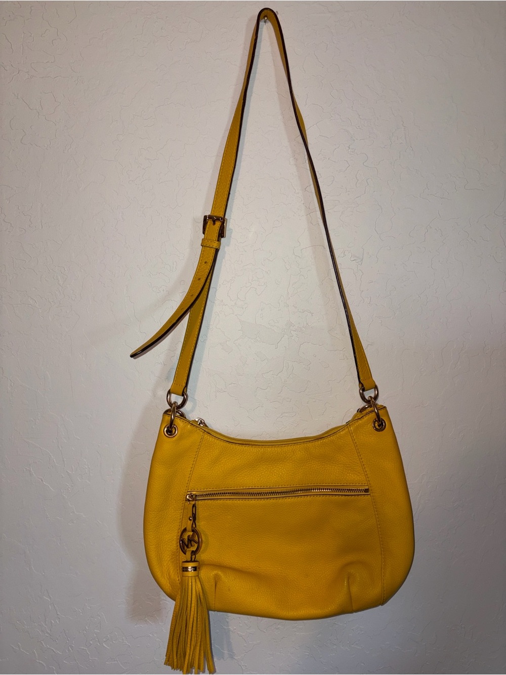 Michael Kors Mustard Yellow Leather Tassel Shoulder or Hand Bag - Picture 4 of 12
